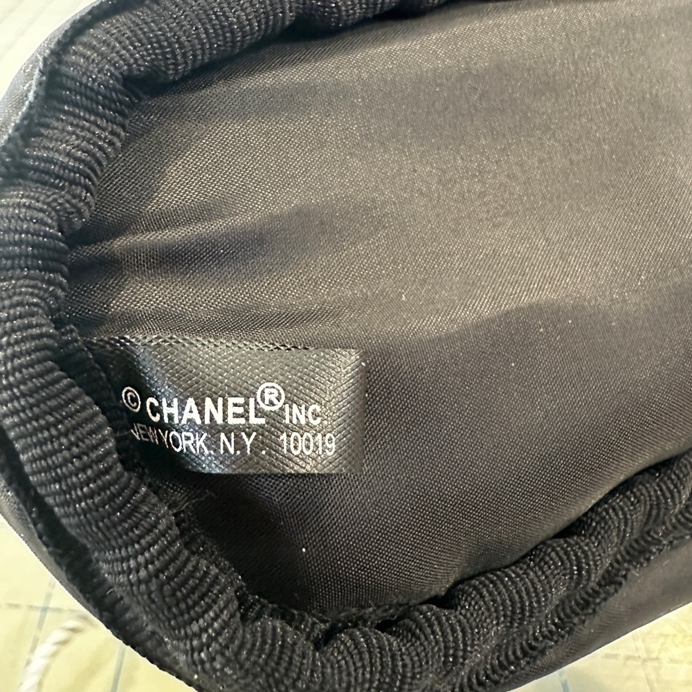 Black CHANEL Drawstring Make Up Bag. Late 90’s bought with perfume set. BAG ONLY - Picture 4 of 5
